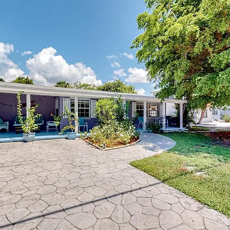 Purple Pelican Cottage Marco Island Exterior photo